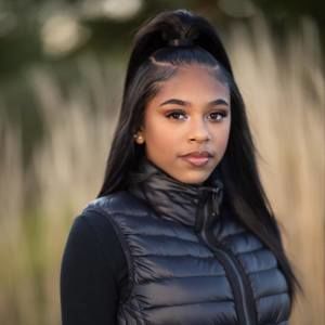 Meet your Posher, Mia